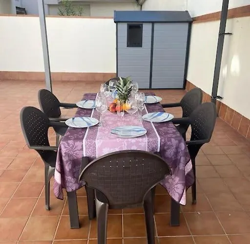 A 50m De La Playa Apartamento