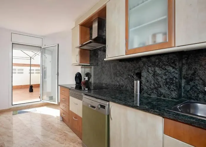 A 50m De La Playa Апартаменти